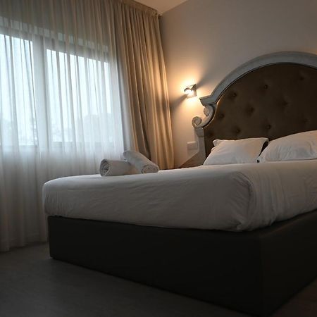 O Frances Bed & Breakfast Нелас Екстериор снимка