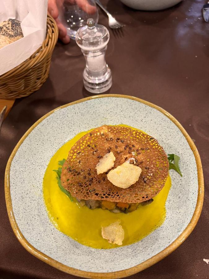 O Frances Bed & Breakfast Нелас Екстериор снимка